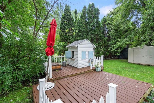 5301 Pheasant Hill Road, Monona, WI 53716