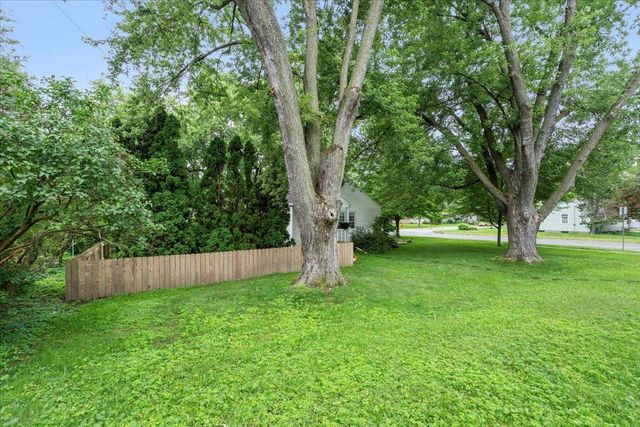 5301 Pheasant Hill Road, Monona, WI 53716