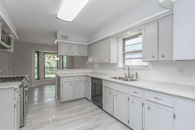 4219 Tuscarora Street, Pasadena, TX 77504