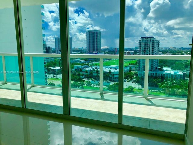 1800 N Bayshore Dr 1910, Miami, FL 33132