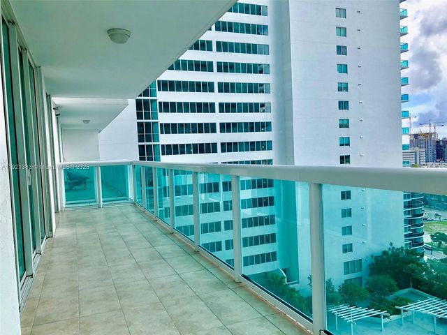 1800 N Bayshore Dr 1910, Miami, FL 33132