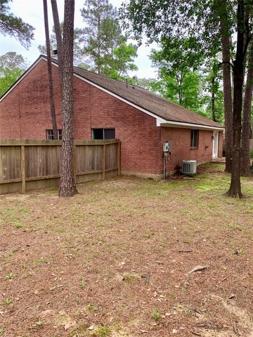 75 E Village Knoll Circle, The Woodlands, TX 77381