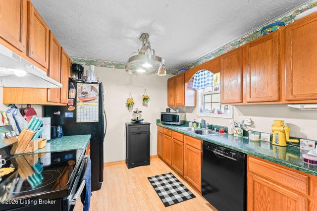 65 Windsor Way, Smiths Grove, KY 42171