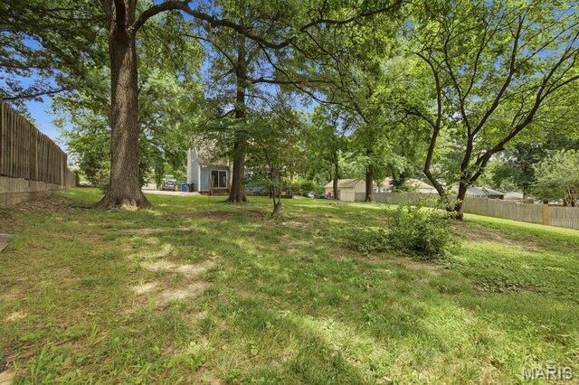 616 Plantmore Drive, Ferguson, MO 63135