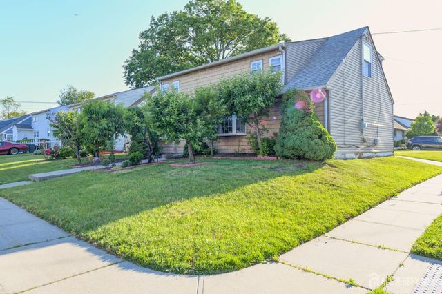 73 Daniel Street, Carteret, NJ 07008