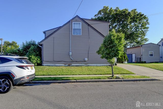 73 Daniel Street, Carteret, NJ 07008