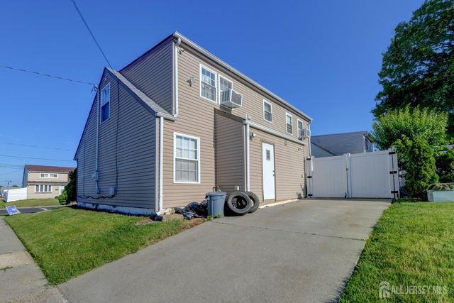 73 Daniel Street, Carteret, NJ 07008