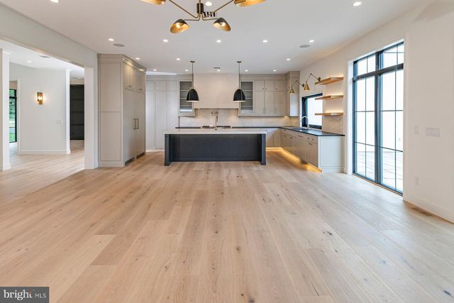 109 POE RD, Princeton, NJ 08540