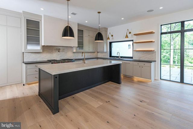 109 POE RD, Princeton, NJ 08540