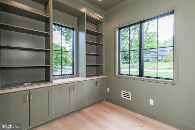 109 POE RD, Princeton, NJ 08540