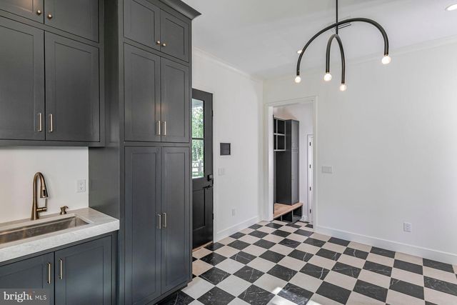 109 POE RD, Princeton, NJ 08540
