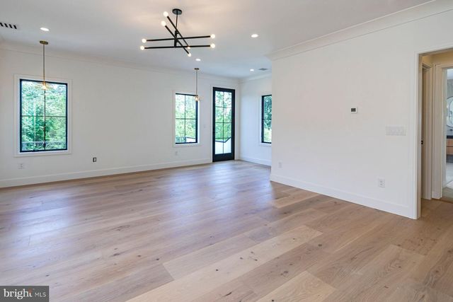 109 POE RD, Princeton, NJ 08540