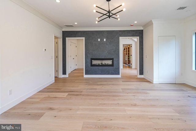 109 POE RD, Princeton, NJ 08540