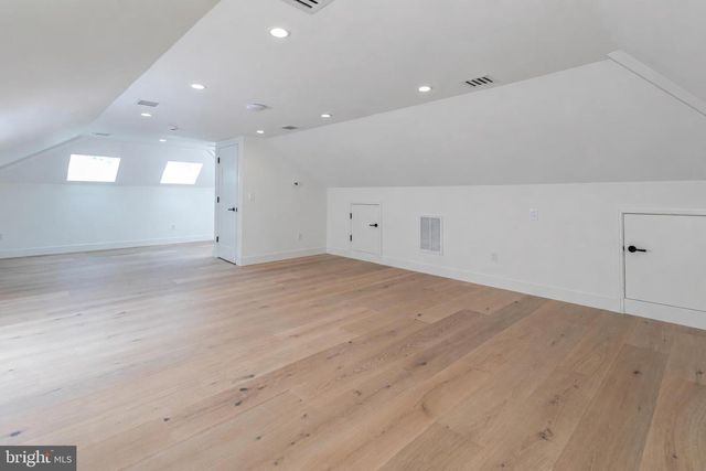 109 POE RD, Princeton, NJ 08540