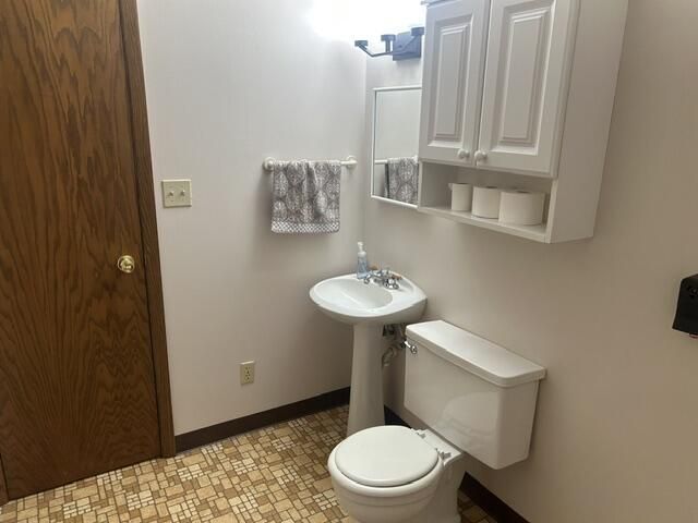 637 200th AVENUE, Union Grove, WI 53182