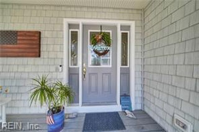 9524 8th Bay ST, Norfolk, VA 23518