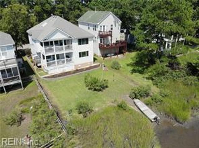 9524 8th Bay ST, Norfolk, VA 23518