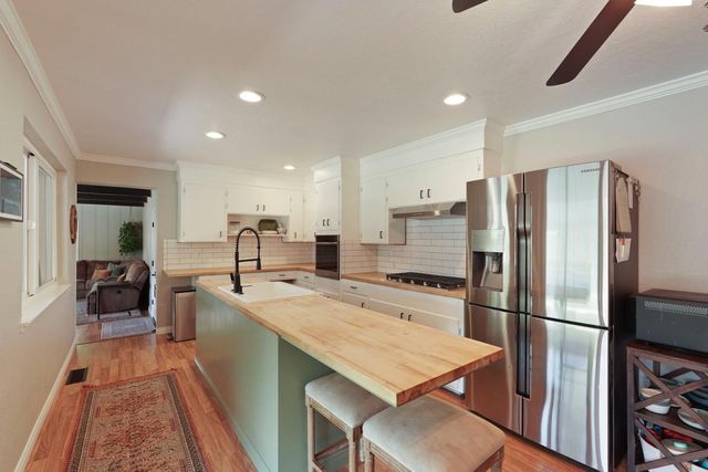 935 Daisy Ave, Lodi, CA 95242