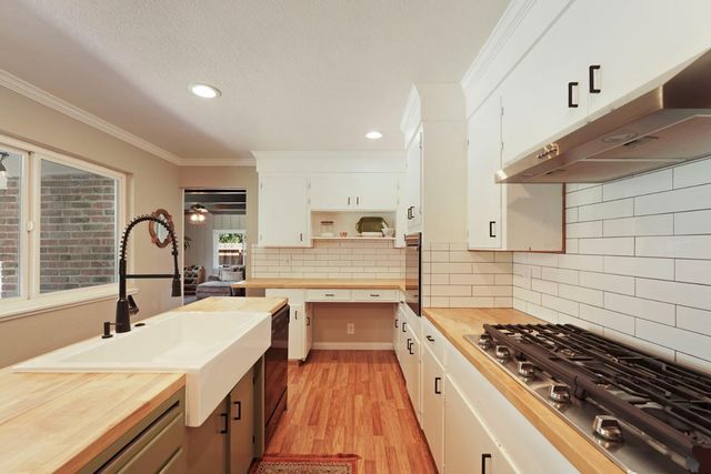 935 Daisy Ave, Lodi, CA 95242
