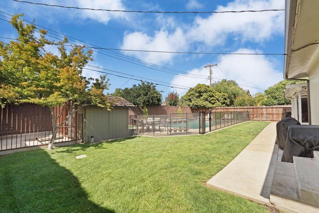 935 Daisy Ave, Lodi, CA 95242