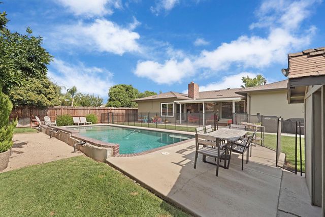 935 Daisy Ave, Lodi, CA 95242