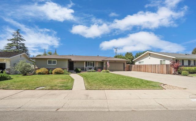 935 Daisy Ave, Lodi, CA 95242