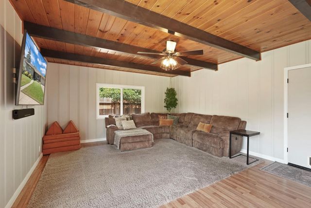 935 Daisy Ave, Lodi, CA 95242