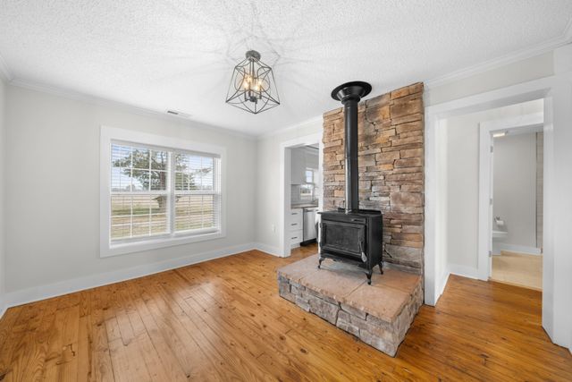 5915 Lynchburg Rd, Winchester, TN 37398