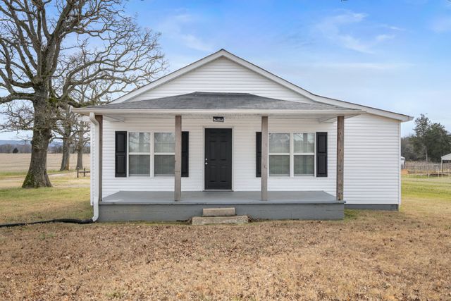 5915 Lynchburg Rd, Winchester, TN 37398