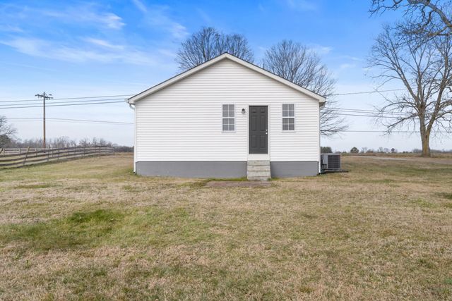 5915 Lynchburg Rd, Winchester, TN 37398