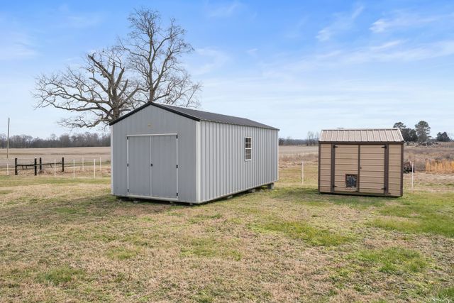 5915 Lynchburg Rd, Winchester, TN 37398