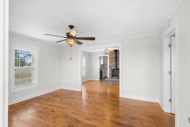 5915 Lynchburg Rd, Winchester, TN 37398