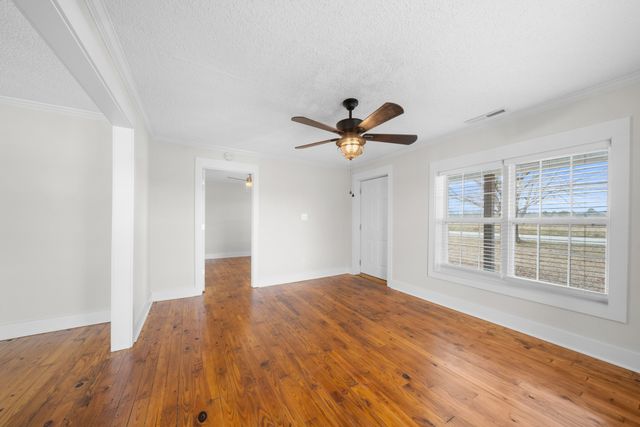 5915 Lynchburg Rd, Winchester, TN 37398