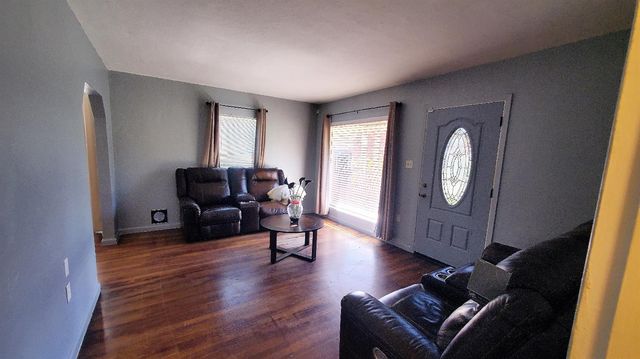 2027 W Acacia St, Stockton, CA 95203