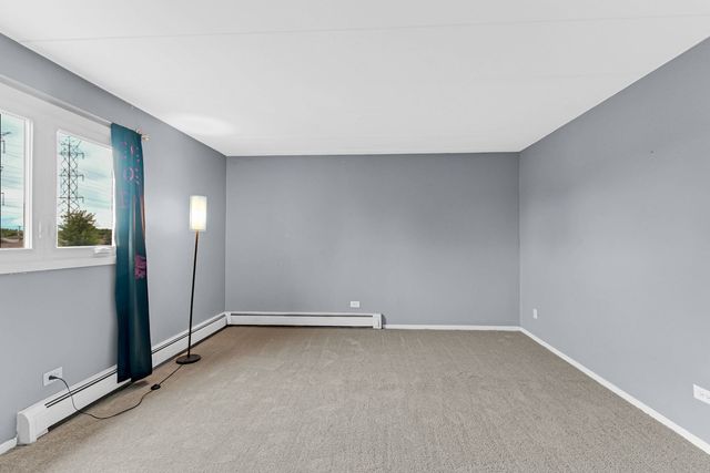 9040 W 140th Street 2B, Orland Park, IL 60462