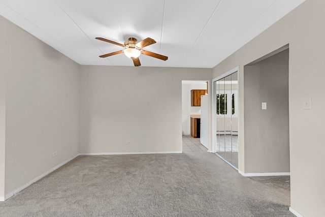 9040 W 140th Street 2B, Orland Park, IL 60462