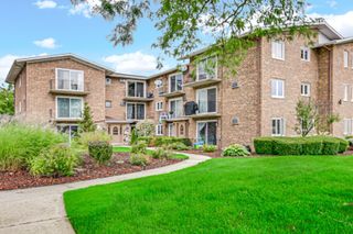 9040 W 140th Street 2B, Orland Park, IL 60462