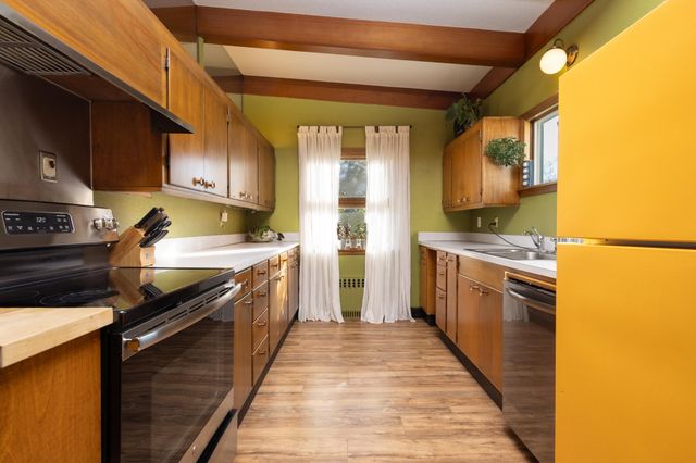 635 W Summit Avenue, Fergus Falls, MN 56537