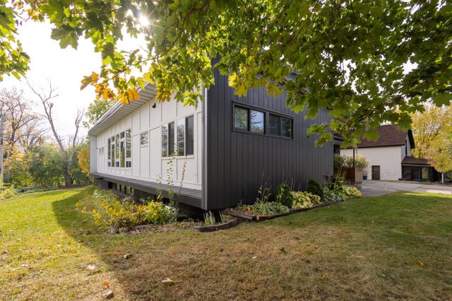 635 W Summit Avenue, Fergus Falls, MN 56537