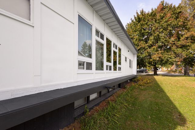 635 W Summit Avenue, Fergus Falls, MN 56537