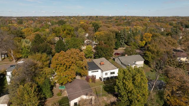 635 W Summit Avenue, Fergus Falls, MN 56537