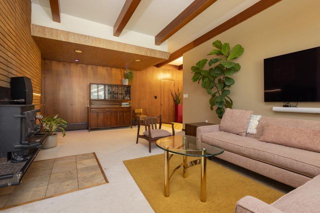 635 W Summit Avenue, Fergus Falls, MN 56537