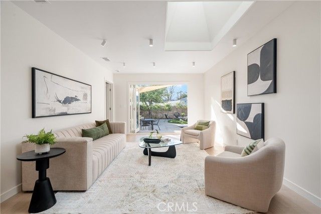 5625 Saint Clair Avenue, Valley Village, CA 91607