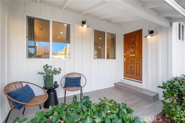 5625 Saint Clair Avenue, Valley Village, CA 91607