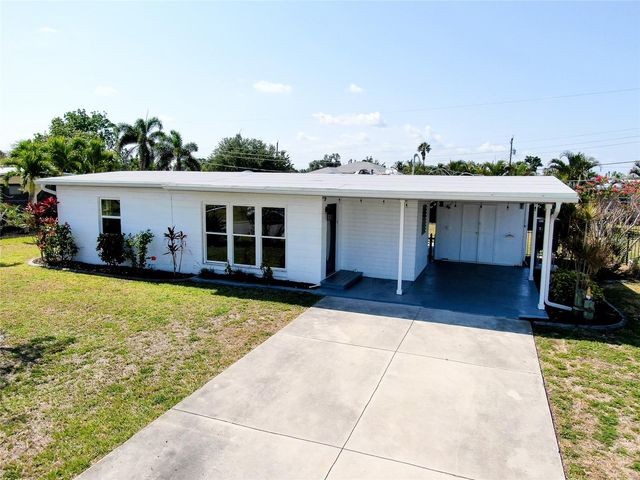 140 POINSETTIA CIRCLE NE, Port Charlotte, FL 33952