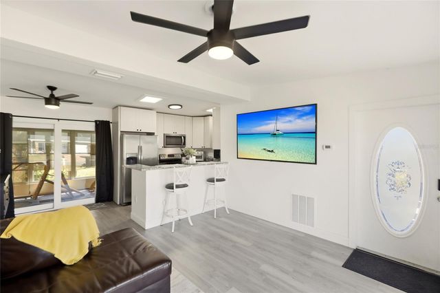 140 POINSETTIA CIRCLE NE, Port Charlotte, FL 33952