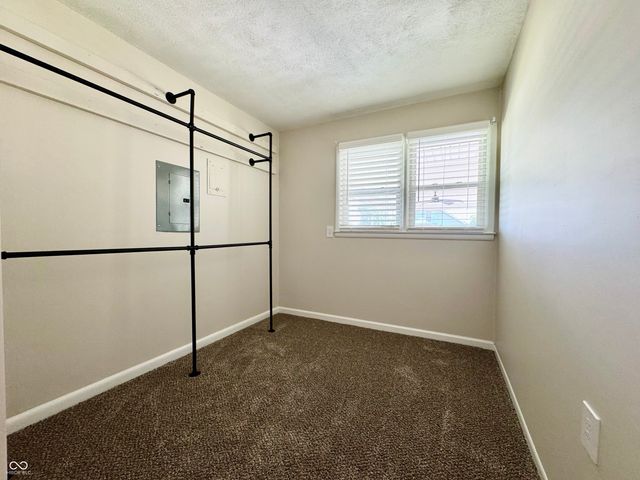 476 N Meridian Street, Scottsburg, IN 47170