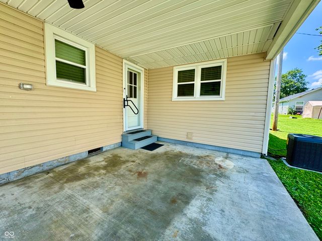 476 N Meridian Street, Scottsburg, IN 47170