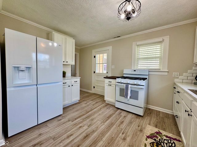 476 N Meridian Street, Scottsburg, IN 47170