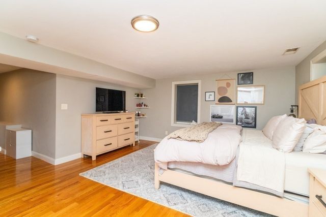 189 Shirley St 1, Winthrop, MA 02152